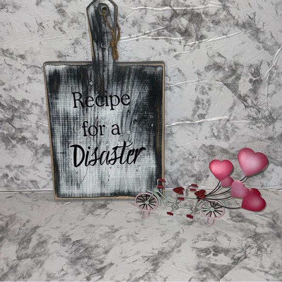 Decorative rustic cutting board. - Picture 5 of 5